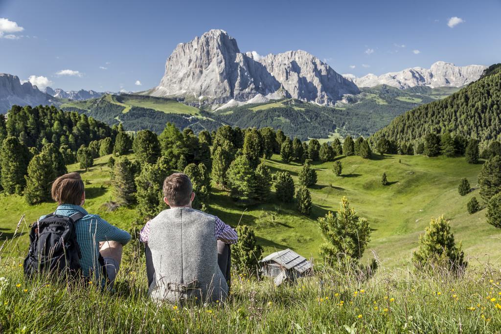 Dorfhotel Beludei Santa Cristina Val Gardena Екстер'єр фото