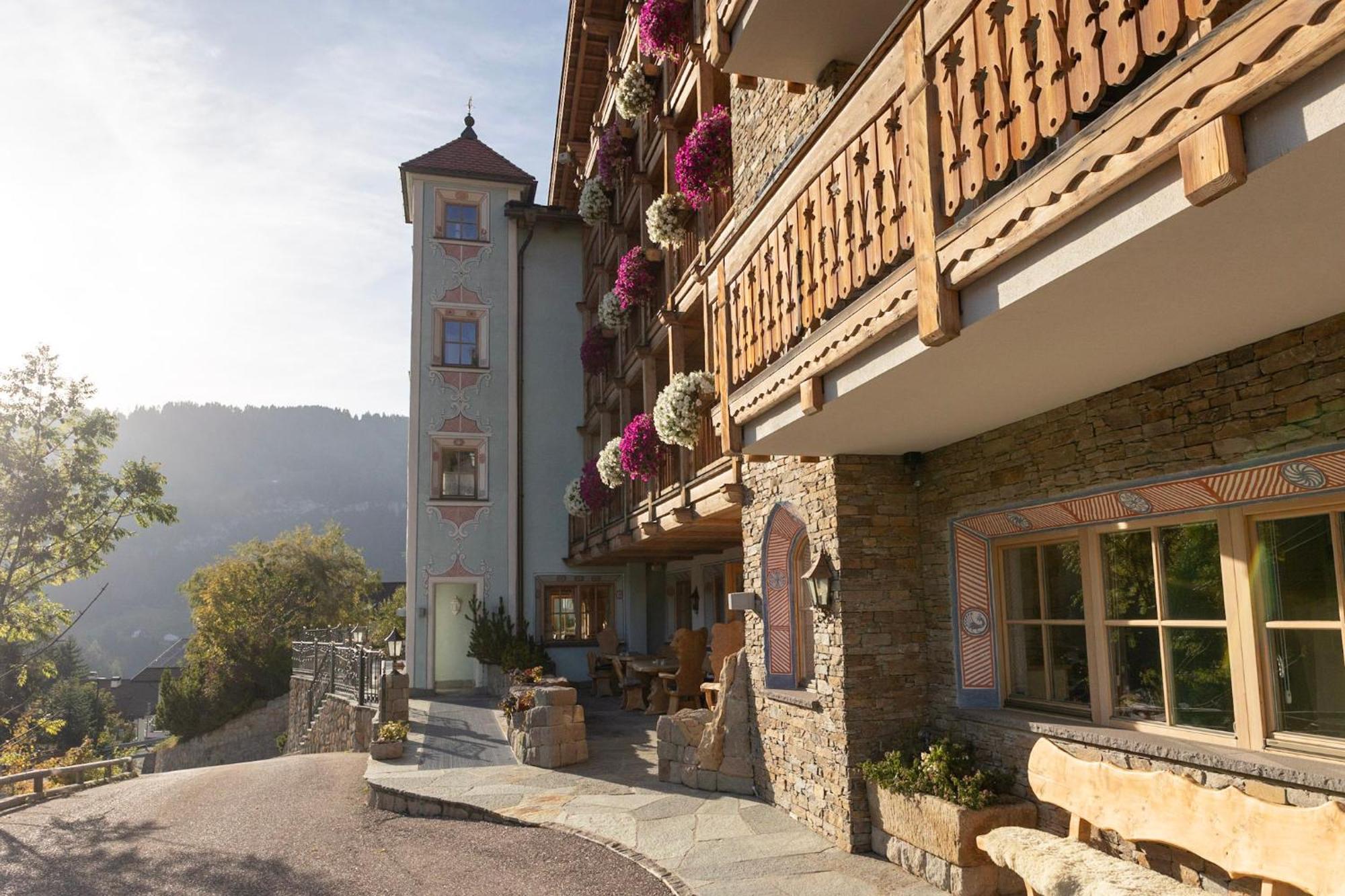 Dorfhotel Beludei Santa Cristina Val Gardena Екстер'єр фото