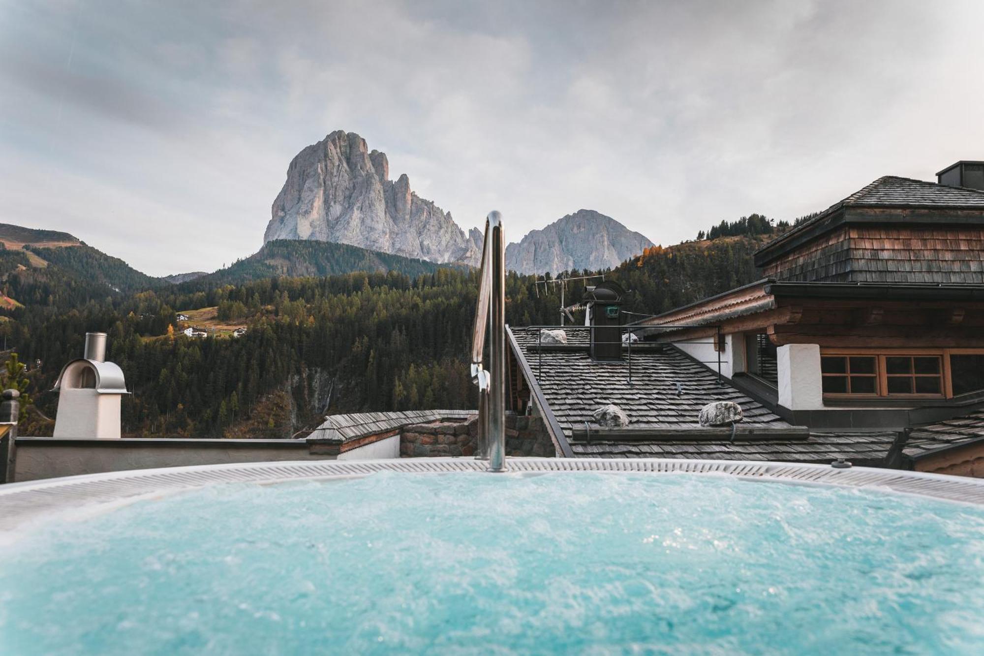 Dorfhotel Beludei Santa Cristina Val Gardena Екстер'єр фото