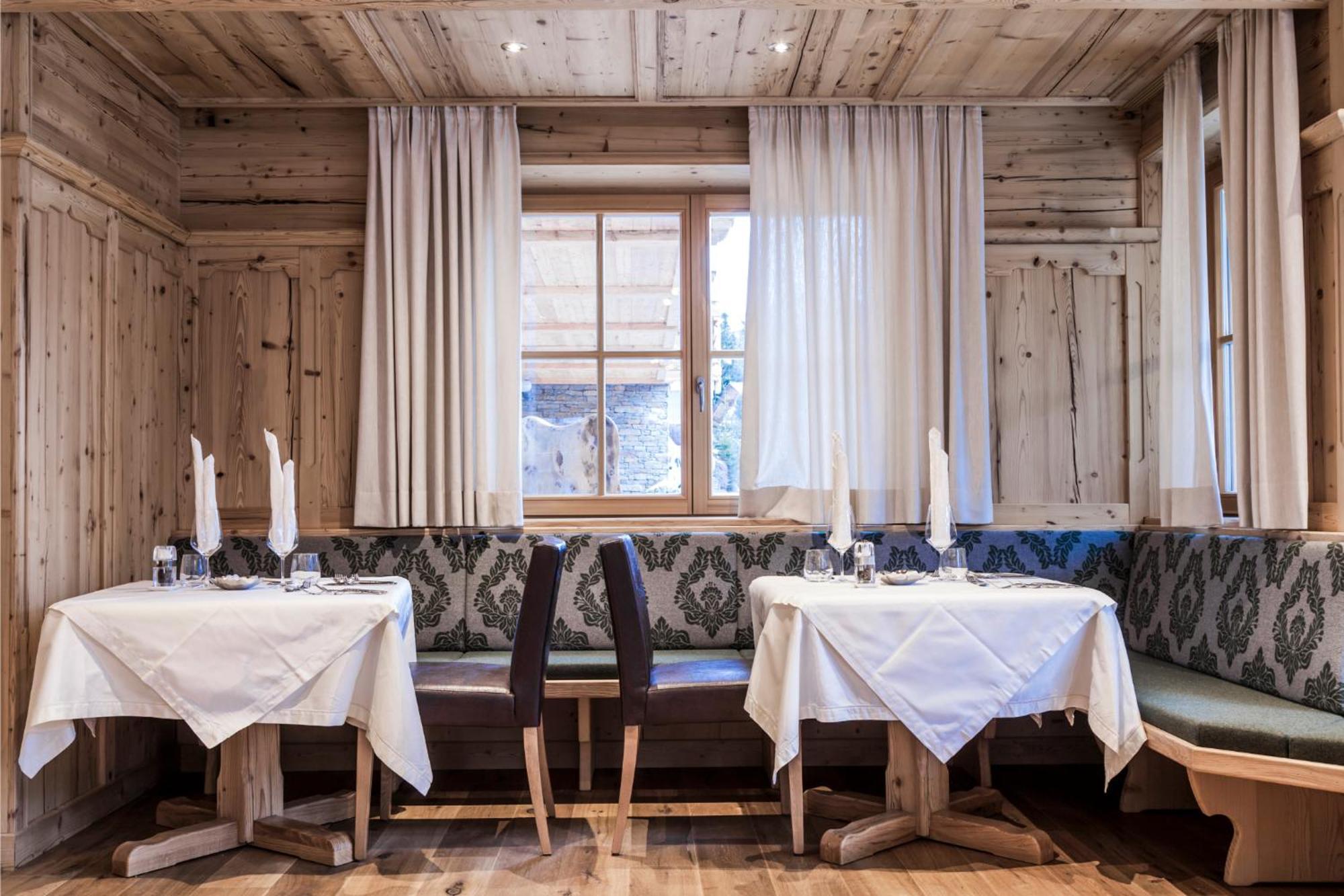 Dorfhotel Beludei Santa Cristina Val Gardena Екстер'єр фото