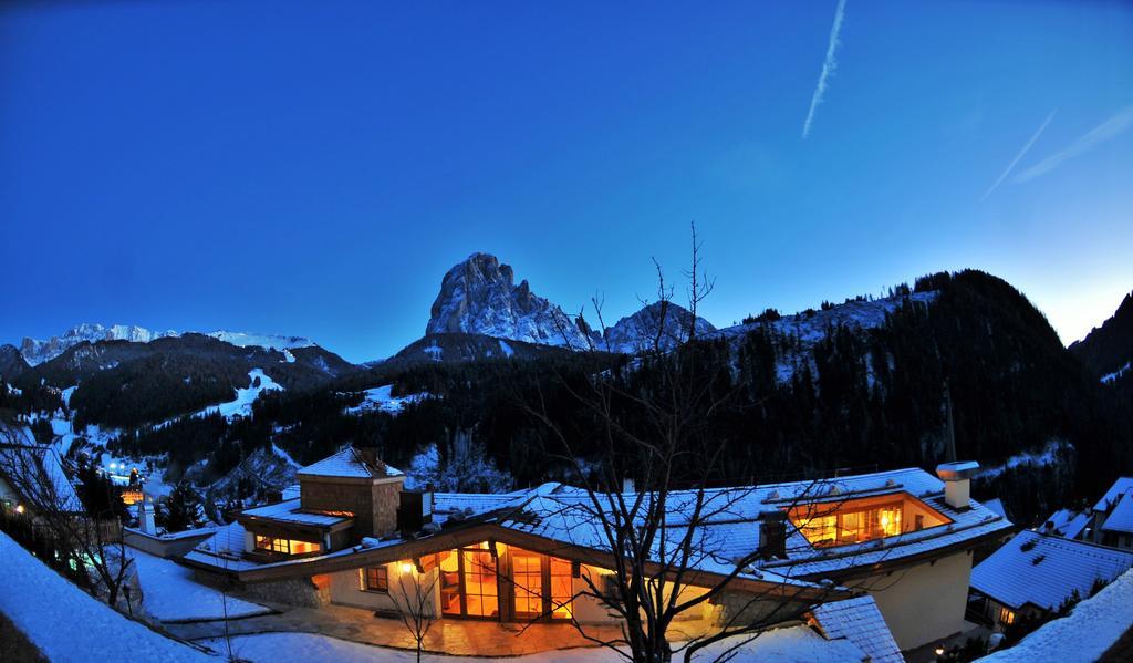 Dorfhotel Beludei Santa Cristina Val Gardena Екстер'єр фото